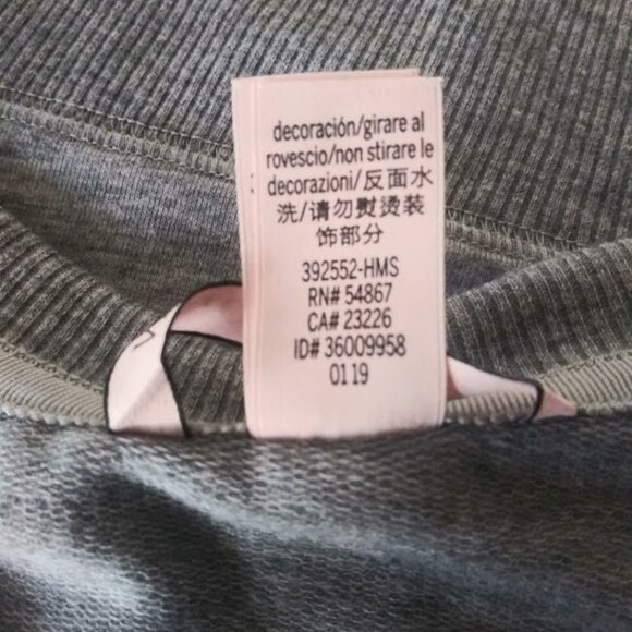 Victorias Secret women's size M gray and red pull over sweater - Picture 16 of 16